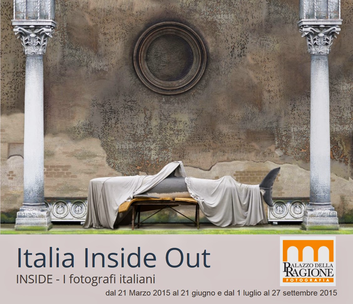 La locandina della mostra Italia Inside Out