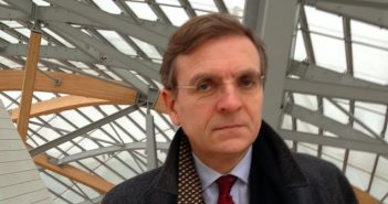 Promuovere l’editoria italiana all’estero: incontro con Paolo Grossi Paolo Grossi - intervista sulla promozione dell'editoria italiana all'estero