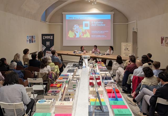 Salone Off: successo per il Salotto dell'"Indice". Incontri da tutto esaurito e letteratura di qualit&agrave;