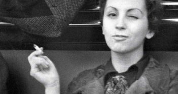 Helena Janeczek – La ragazza con la Leica Helena Janeczek - La ragazza con la Leica