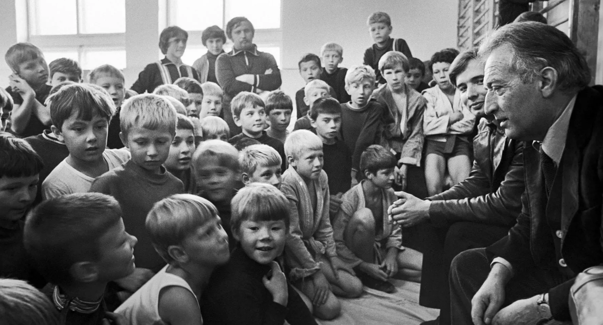 Писатель 8 детей. Джанни Родари писатель. Восьмой Московский кинофестиваль 1973 Джанни Родари. Джанни Родари фото. Джанни Родари в СССР.